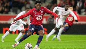 罗马诺：戴维未来几小时抵达都灵接受体检，将与尤文签约至2030年