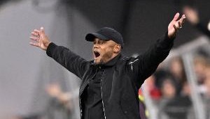 法尔克：孔帕尼赛季开始前激励球员，他表示每场比赛都是欧冠决赛