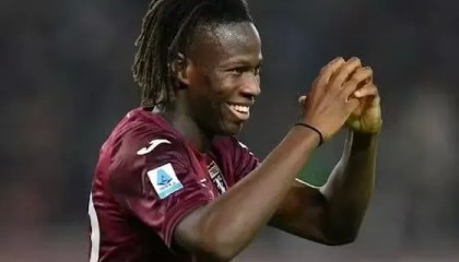 记者：英超&amp;amp;英冠多家球队关注都灵边锋恩杰，其不满出场时间