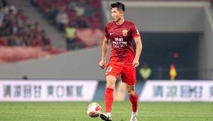 半岛体育官网-东体：战申花前海港今晚不会有任何保留 魏震再染黄将停赛