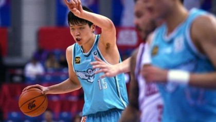 半岛体育注册网址-NBA选秀稳了？杨瀚森签约詹皇经纪人：富保罗权势大