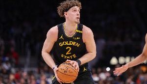 半岛体育-借用老大技能包波姐本场三分命中数创生涯新高 此前纪录是5球