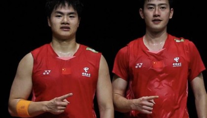 半岛体育注册网址-梁伟铿/王昶2-0力克西班牙组合，晋级羽毛球世锦赛男双16强