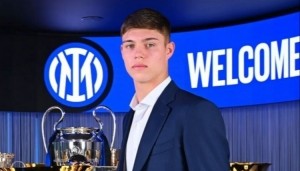 巴媒：达成协议，桑托斯租借国米中卫帕拉西奥斯1年