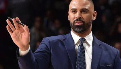 美记：乌度卡对杜兰特很感兴趣，但他与总经理斯通之间存在分歧