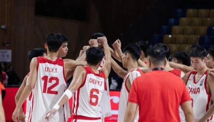 半岛体育-中国U16男篮vs马来西亚前瞻：张懿赵杰状态火热冲2连胜