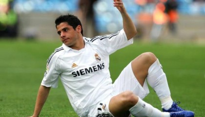 半岛体育-13岁开始喝酒 在皇马醉着训练 西西尼奥戒酒十年