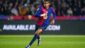 记者：亚马尔、费兰、佩德里、奥尔莫、德容、孔德参加巴萨训练